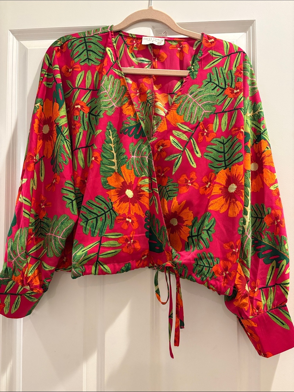 Dress Forum Pink Tropical Floral Top